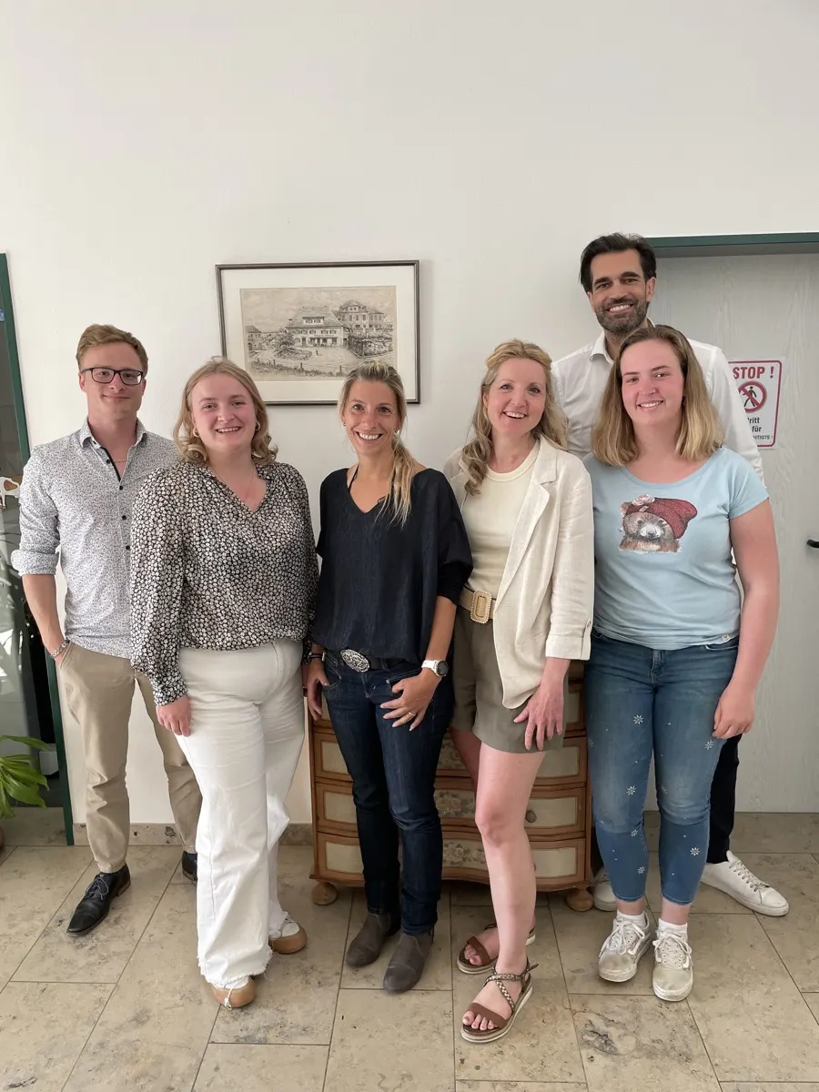 Gruppenfoto nach dem Workshop bei Atcom und Lexa mit Alex Khan